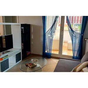 https://attico-con-terrazzo.it-romehotels.com